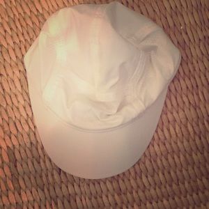 Lululemon running hat